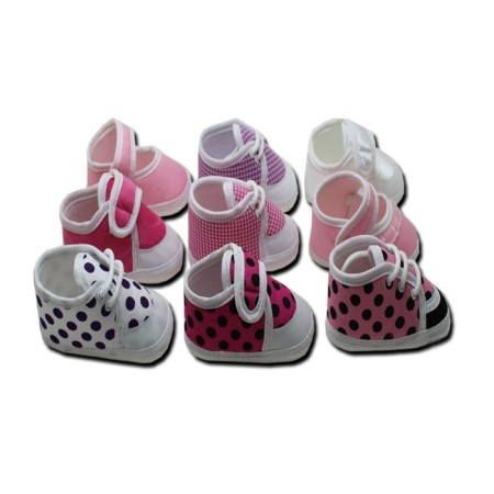 AKÇA BEBE KIZ GRUBU İLK ADIM